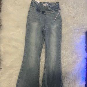 Risen Stretch Jeans